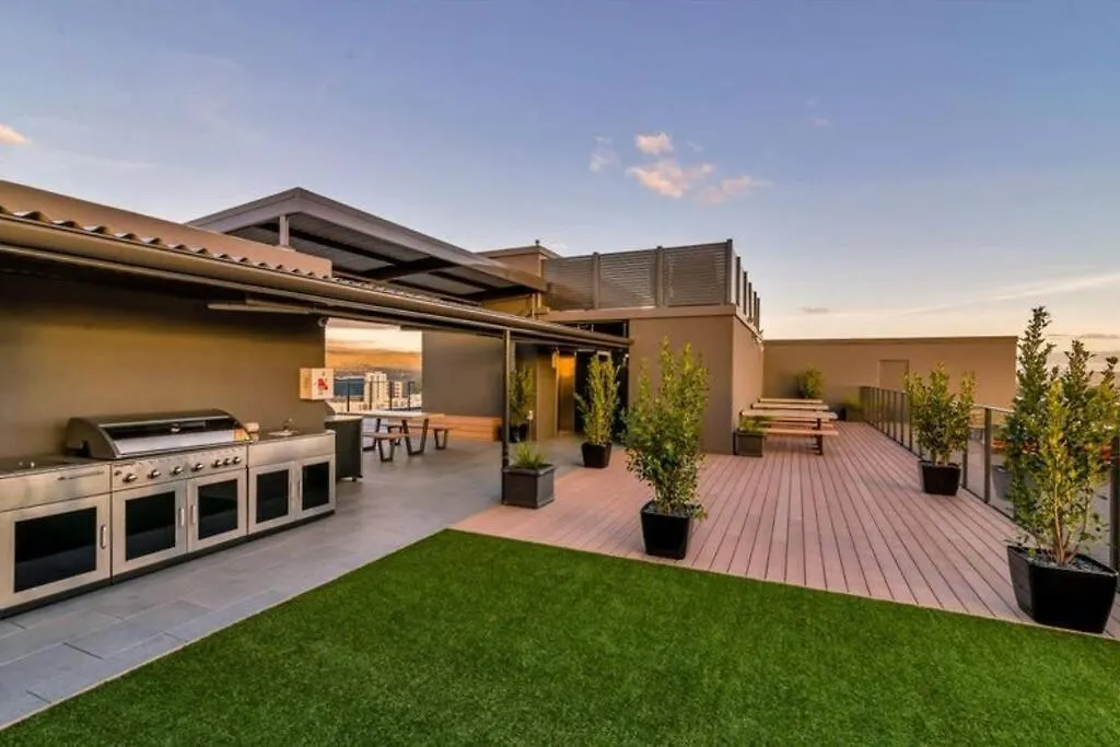 City Apartment Free Parking Cityview Pool Gym Adelaide